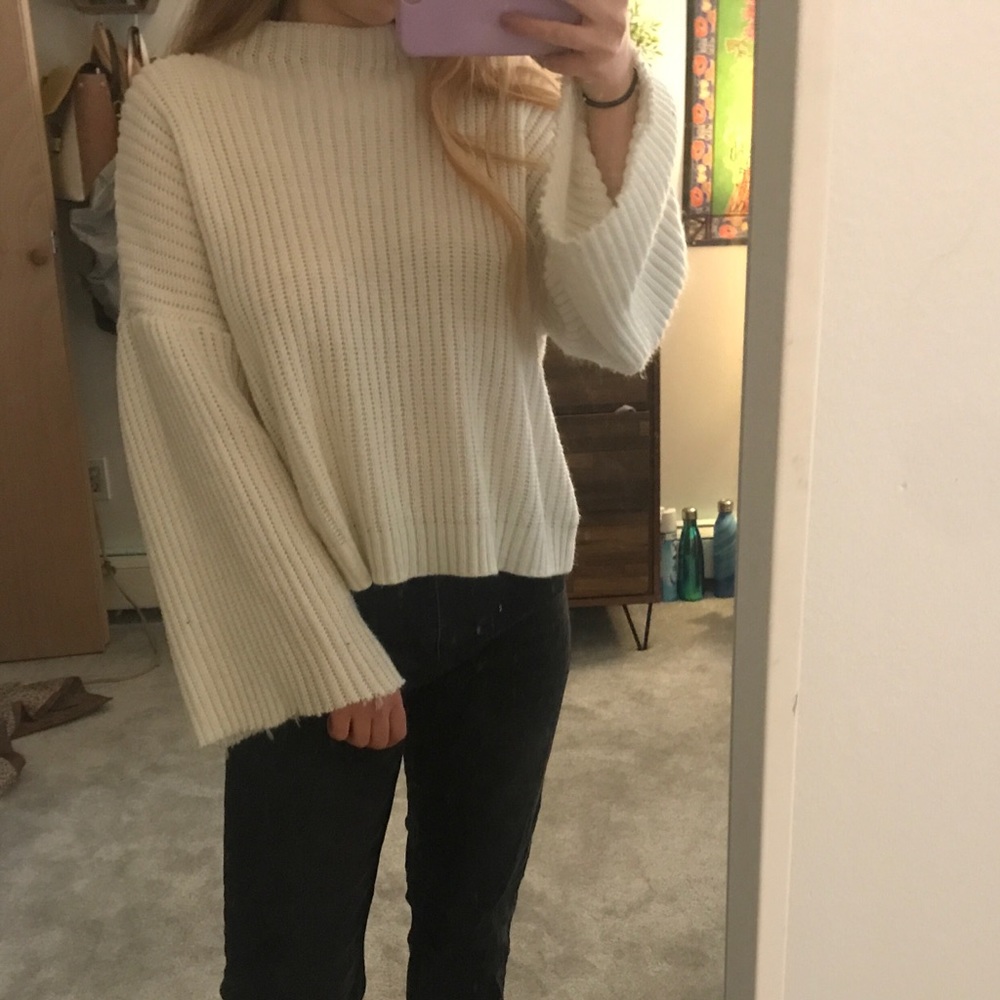 Flare White Knit Sweater